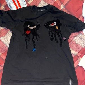 Black drippy eyes shirt